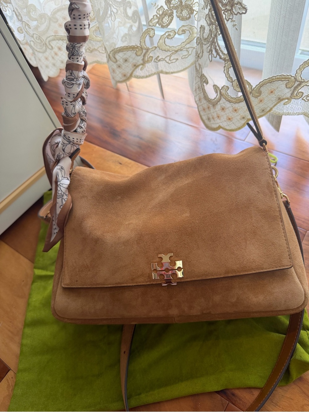 Tory Burch Charlie Medium Suede Shoulder Bag in Tan Brown with Scarf - Picture 2 of 8